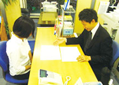 本人の住民票提出、各種証明書確認